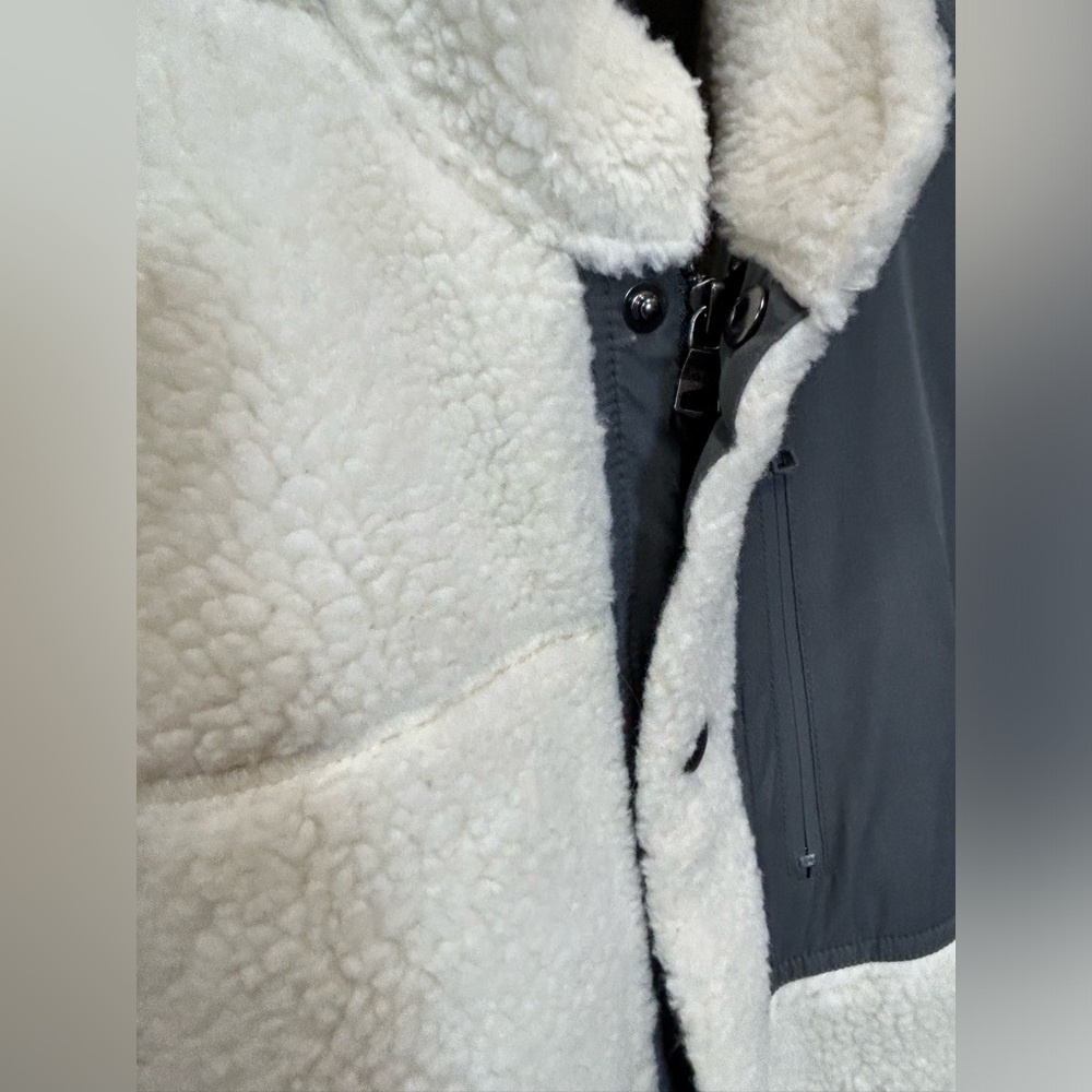 Banana Republic Cream/Off White & Grey Sherpa Vest View 5